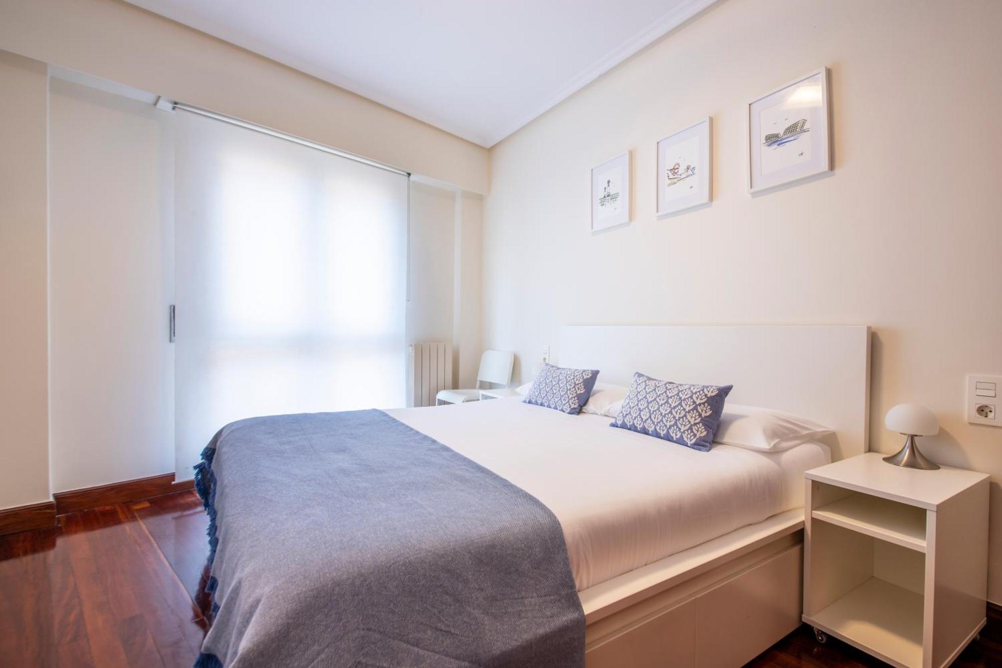 Plaza Pio XII Apartment Сан Себастиан Екстериор снимка